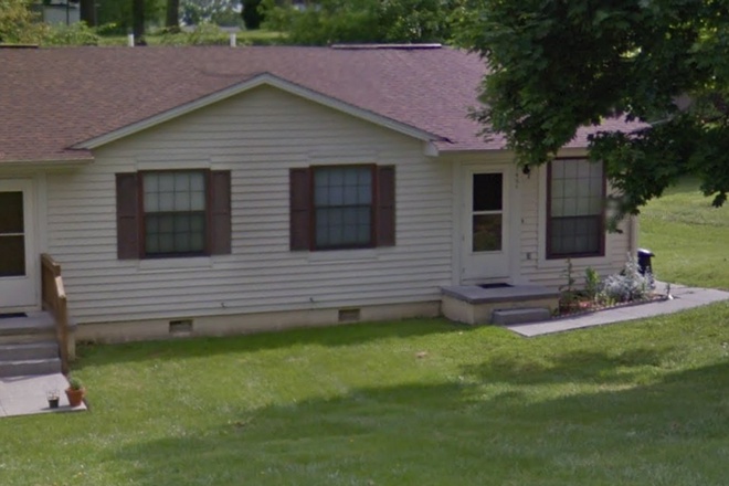  - 2 Bedroom 1 Bath Duplex