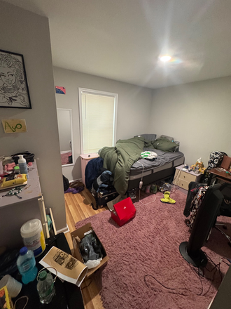 Bedroom - Off campus close to campus