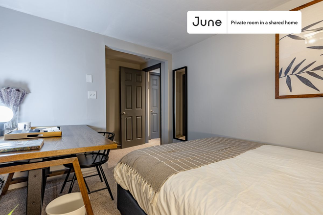 Photo - Private bedroom in 5 bed/3 bath Home