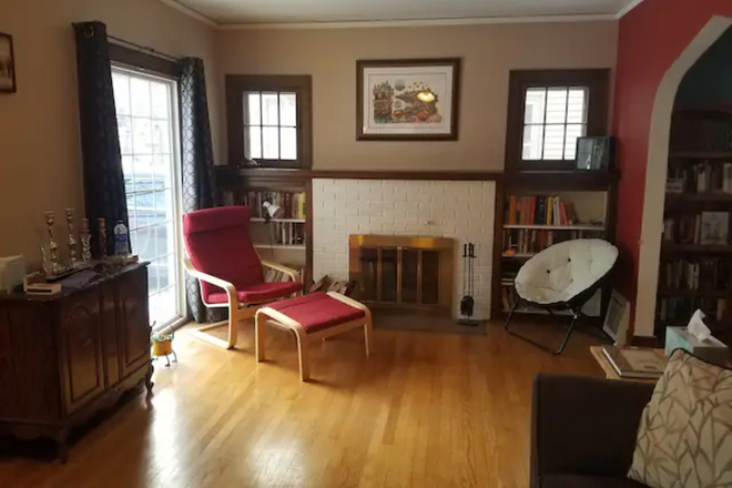 Living Room - Charming Light Filled Home Near Notre Dame