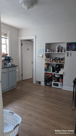 Kitchen - Spacious Lower Allston Townhouse Near Harvard Business School