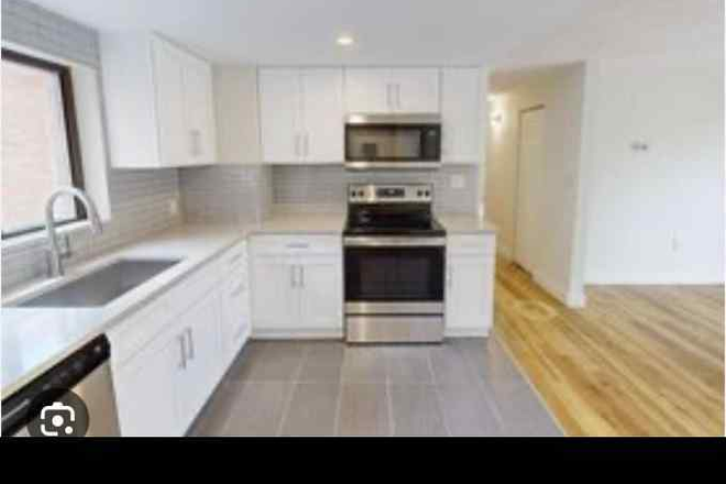 kitchen - 3bed 2baths, porch, laundry in unit Harvard business