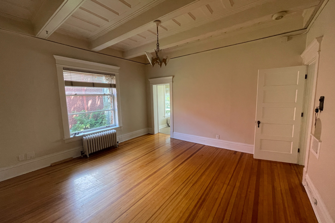 2 - AVAILABLE 8/5: 2331 Broadway #1A Apartments