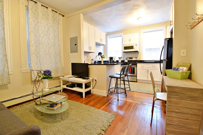 Kitchen - **NO BROKER FEE*** Gorgeous 2 Bed / 1 Bath - Available 9/1/26!!