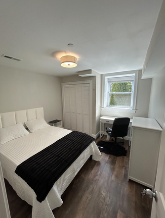 One of the bedrooms which is free - Renovated Private Room near Boston College – Desk + Closet