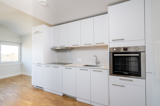 - - Updated Studio with Easy Access to Harvard Square & Red Line Apartments