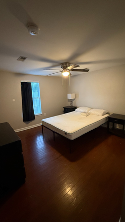 286B Bedroom 1 - Renovated fully furnished apartments with character