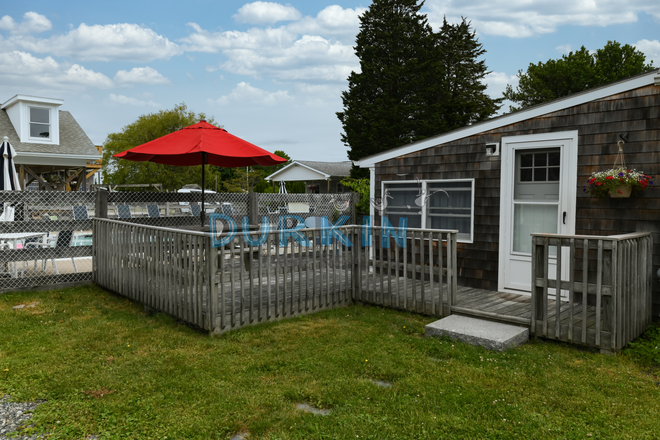 Exterior - Cute Cottage for One Apartments