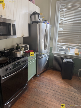Kitchen - Alleghany St 8 Bed Mission Hill House