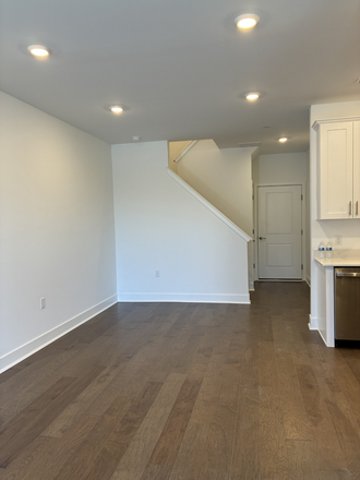Dining Area - 2BR thome-Leona Stewart Ln-Pennington