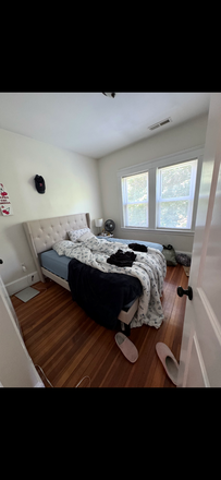 bed 1, 1st floor - Looking for 3 roommates, girls only!! Apartments