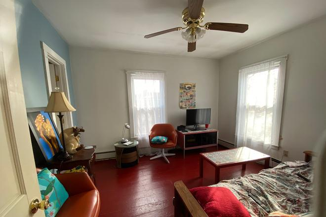 Living room - Roommate Wanted for a Cozy Apartment in Willimantic!