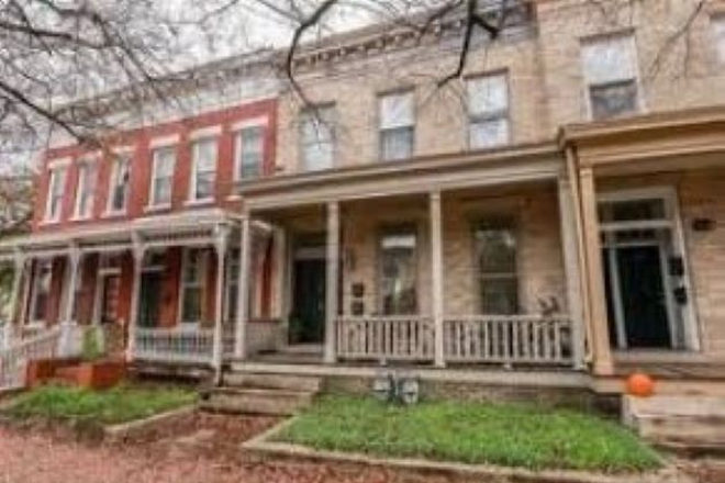 outside - 10 minute walk to Monroe Park Duplex