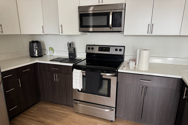 Kitchen - Landmark College Park – Room A in 4×2 (Jan–June 2026) – Lease Takeover Apartments