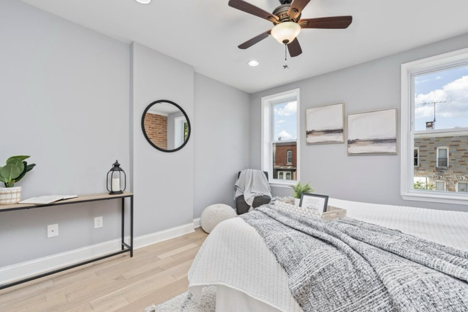 Primary Bedroom - Remington Rowhouse close to campus