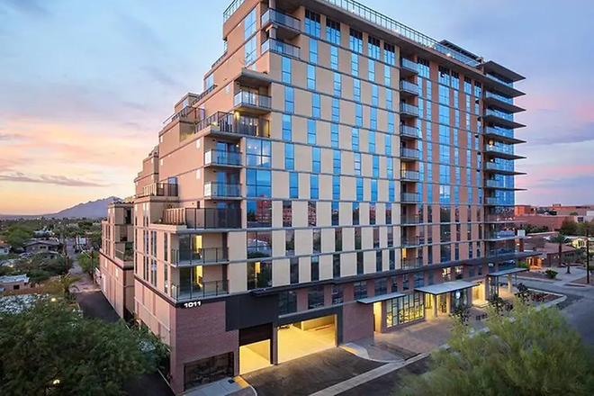 Building - LEASE TAKEOVER — Yugo Tucson Campus (1 Bed, 1 Bath)