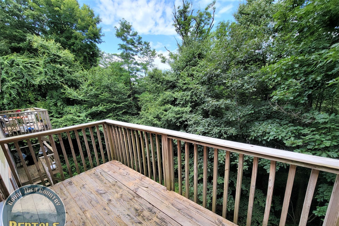 Photo - 323 Mountain Aire Lane Apartments