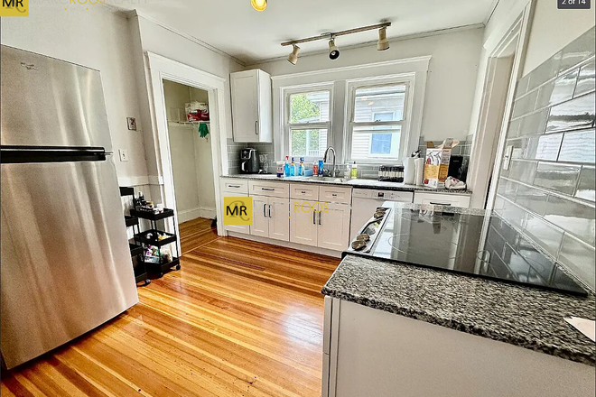 Call NOW for showings! 617-236-8600 - SUNSET RD - *NO FEE* HUGE RENOVATED 4BR/1BA NEAR TUFTS AVAIL *6/1/2026* W/ IN UNIT LNDRY, 2 PRKNG! Apartments