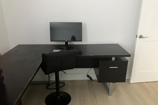 Bedroom desk - Private Room for Rent | North Providence | Near URI