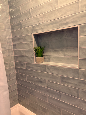 Bathroom with soaking tub - Utilities Included! Walking distance to MUSC furnished! Duplex