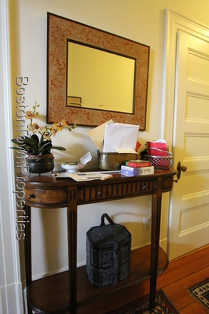 Entrance hallway - **Elegant 2-bed in Beacon St Brownstone available 9/1** Apartments