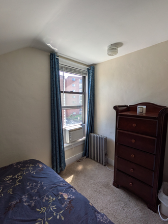 bedroom - bedroom in shared apartment for rent- great location - near Harvard Law School