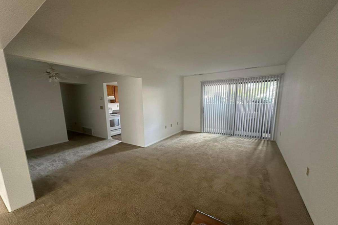 Living room area - Foxridge Apartments