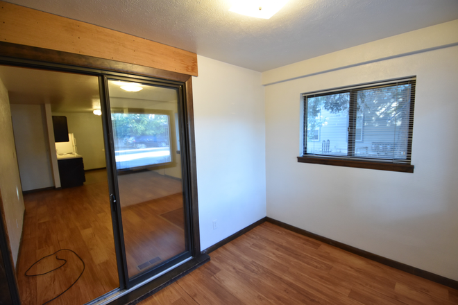 Unit #1 - 2230 Walnut (2BR/ 1BA) Apartments