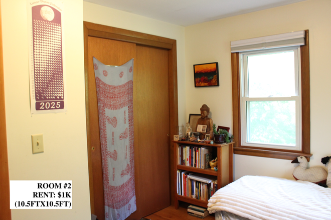 Second Bedroom - Amherst House Share