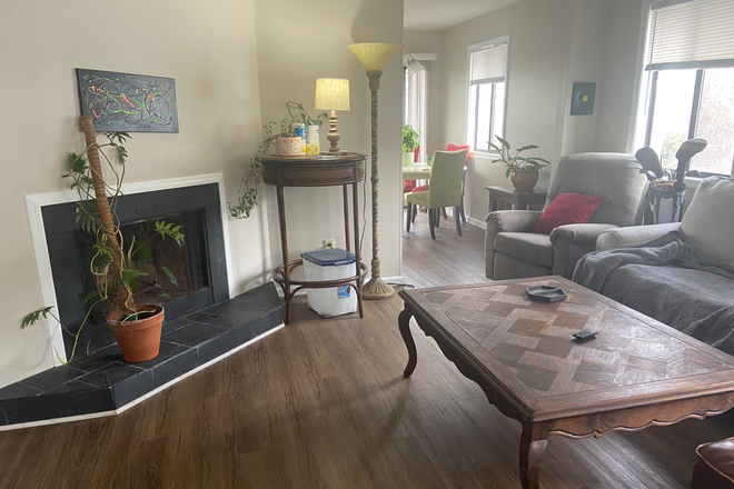 Living room - South Park Condominiums, close to campus
