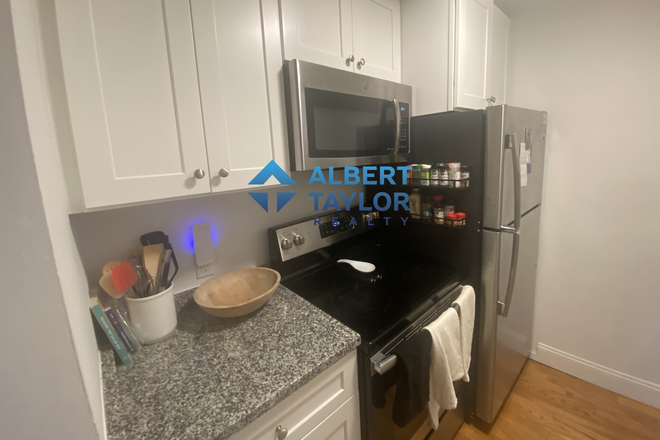 Kitchen - 4 Bed 1 Bath ACROSS from ISEC!! Apartments