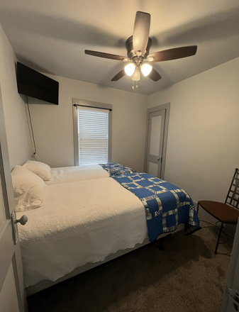  - Fully furnished single bungalow all utilities included, smart TVs washer dryer in basement