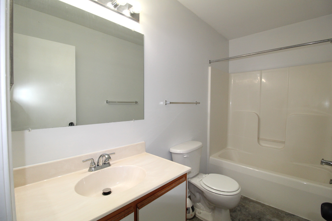 community - Pheasant Run - 4 bedroom - 2.5 bath townhome Pre-leasing for the 26-27 school year!