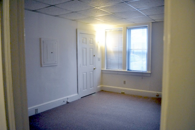 living room - 1 bedroom, 1 bath, 1st floor