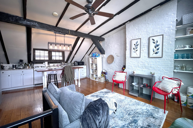 Living Room - Great 2 bed unit in Beacon Hill! Adorable street available 9/1/2025 Apartments