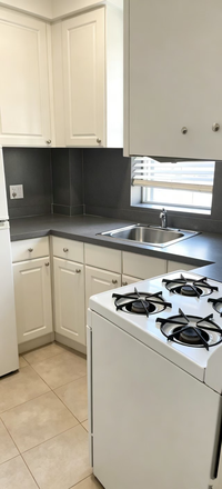 kitchen - 151 Park Dr