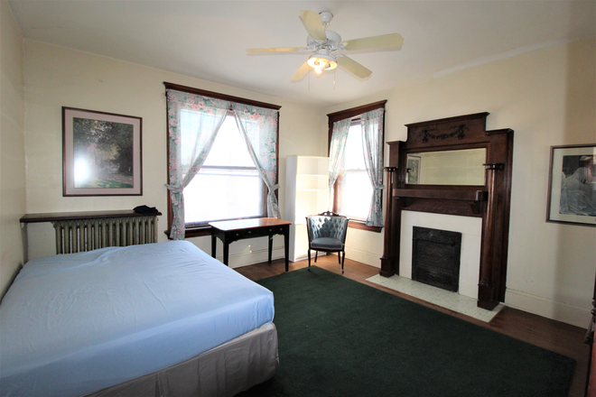 Your Furnished Bedroom - START AUG. 1st (1year lease) UTS/WIFI INC.. FURNISHED...WALK TO UC or U. HOSP. NO DRAMA, CLEAN QUIET Apartments