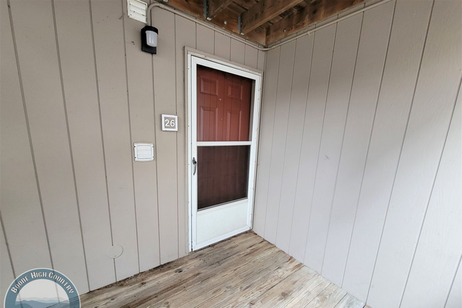 Photo - Kingswood Condo #26 - Walking Distance to Campus!