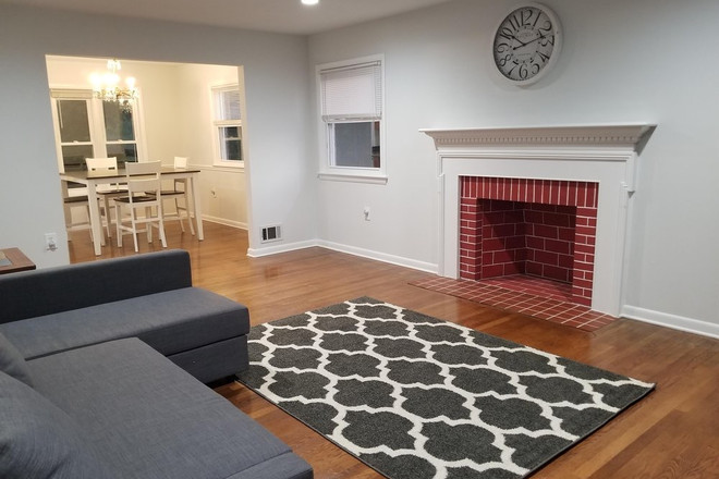 Upper Living room - Furnished rooms across UMD campus House