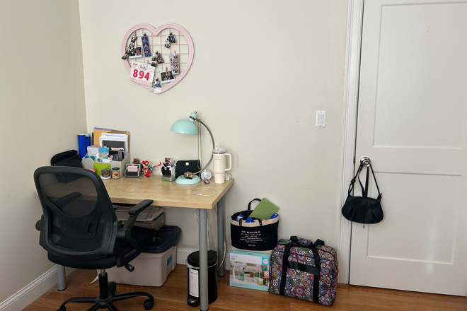 Bedroom - Apartment close to campus