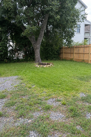 Spacious Backyard - $3,450 - 3 Bedroom 1.5 Bathroom Apartment In Charleston With Great Amenities