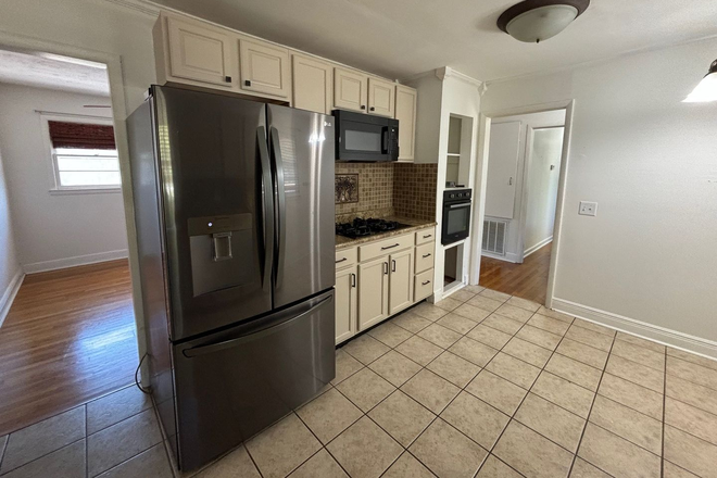 Photo - 305 Highland Ave., Opelika House