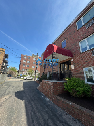 Exterior - Newly Renovated 2 Bedroom with AC!! No Broker FEE!!