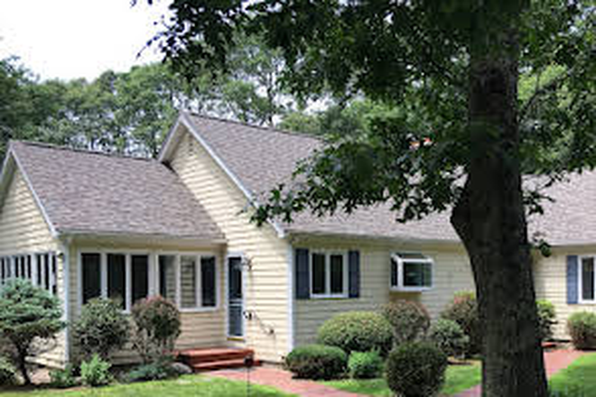 Front View - 10 Ministerial Rd South Kingstown, RI 02879 House