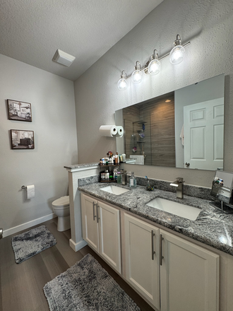 1. bathroom - Furnished Single Family House