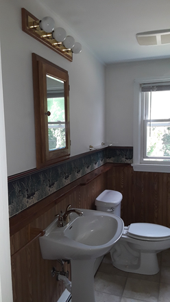 Bathroom - Quiet 3 Bedroom House