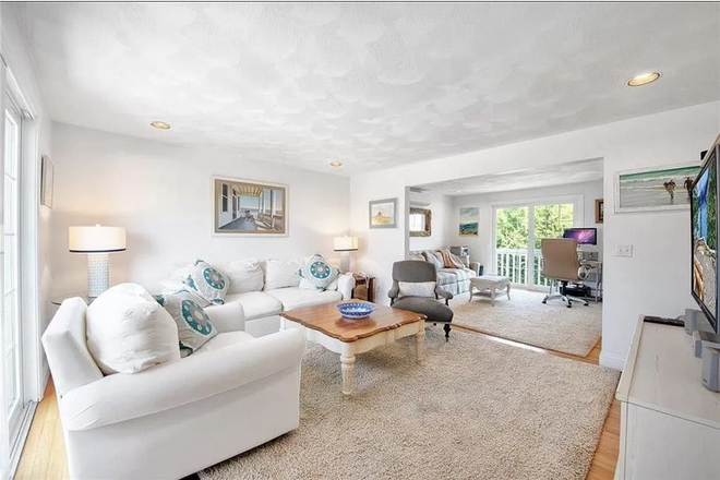 Living room - Luminous Mermaid Sand Hill Cove House