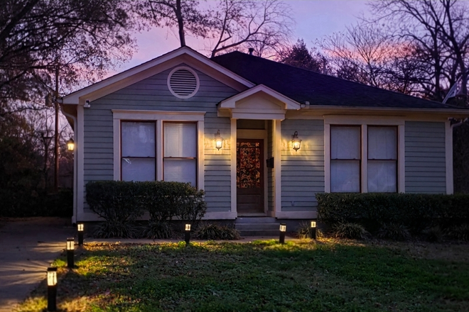 Front Outdoor - The Memphis Getaway