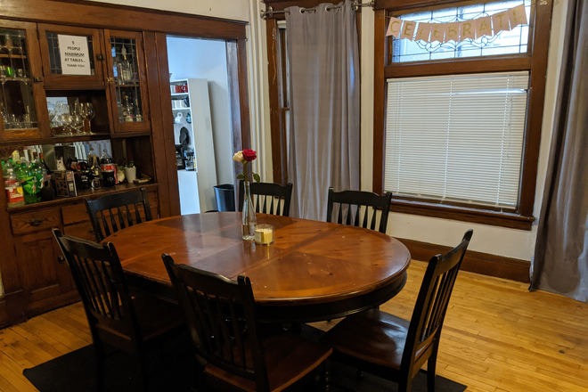 Dining Room - Spacious 3 or 4  Bedroom Duplex - Easy Walk to Campus; Across the Street from Merriam Park Duplex