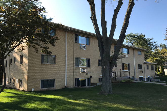 125 Kenberry - Cuddeback Real Estate LLC | 125 Kenberry Dr East Lansing, MI 48823 Apartments